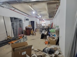 1637 62nd St, Brooklyn, NY à louer Photo intérieure– Image 1 sur 3