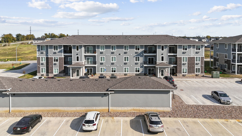 2700 Jacobin St, Norwalk, IA à vendre - Photo de l’immeuble – Image 3 sur 37