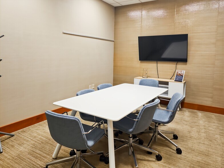 318 1st Ave SW, Rochester, MN à louer - Hall d’entrée – Image 2 sur 15