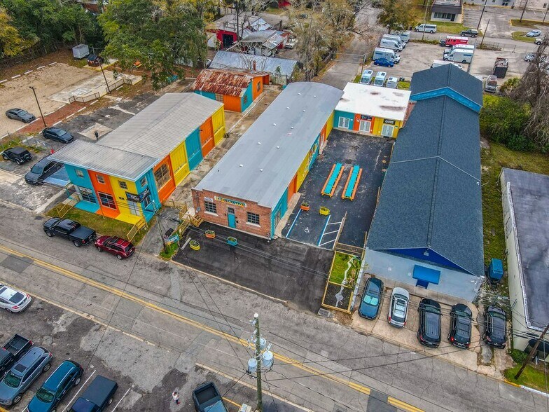 Downtown Warehouses-8.5% CAP / 18 Units portefeuille de 2 biens à vendre sur LoopNet.fr - Photo de l’immeuble – Image 2 sur 16