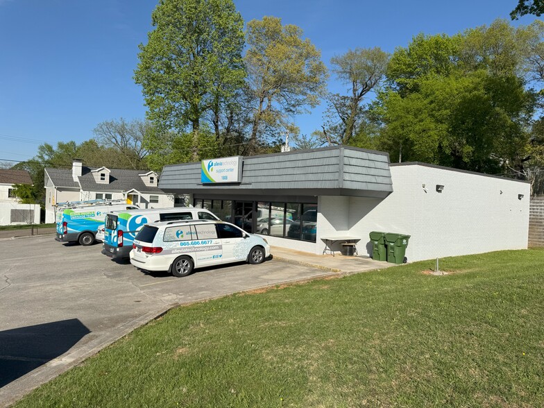 1808 E Broadway Ave, Maryville, TN à vendre - Photo de l’immeuble – Image 1 sur 13