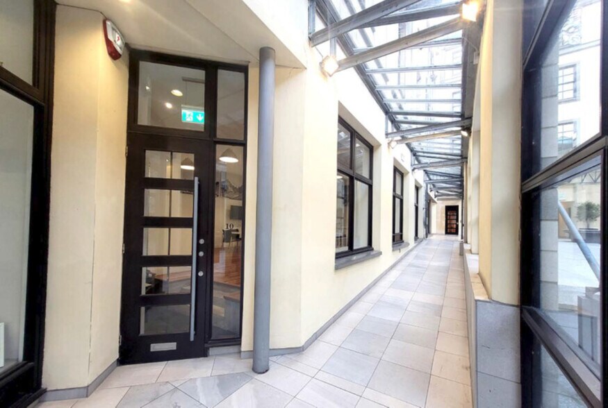 168 Ingram St, Glasgow à vendre - Photo de l’immeuble – Image 3 sur 9