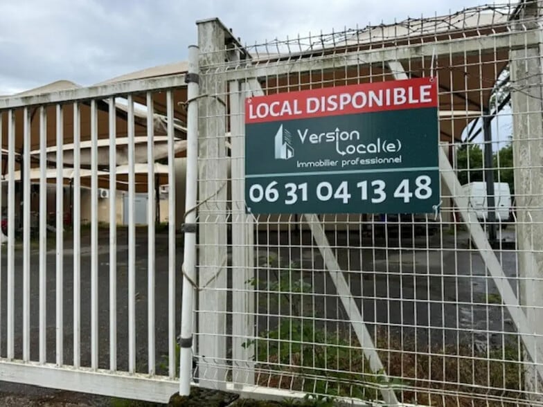 Local d’activités dans Gleizé à louer - Photo de l’immeuble – Image 3 sur 3