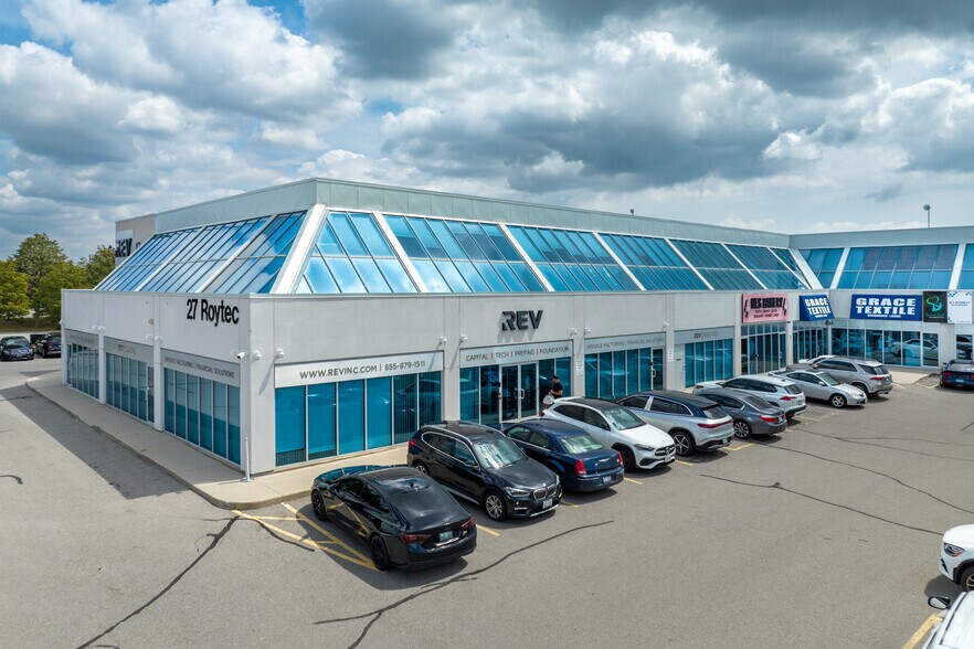 27 Roytec Rd, Vaughan, ON à louer - Photo de l’immeuble – Image 3 sur 4