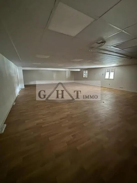 Bureau dans Montreuil à louer - Photo intérieure – Image 2 sur 4