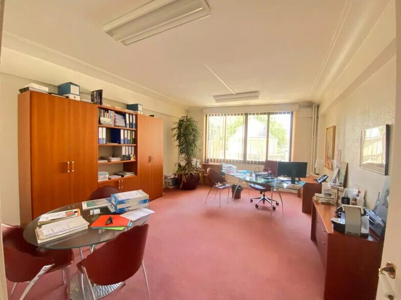 Bureau dans Paris à louer - Photo de l’immeuble – Image 3 sur 7