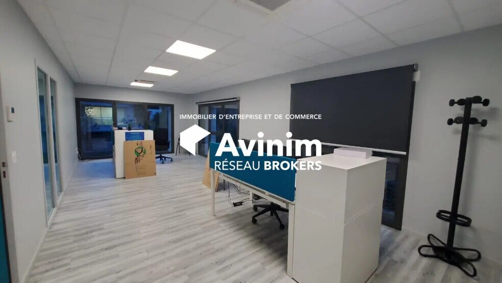 Bureau dans Annecy à vendre - Photo de l’immeuble – Image 1 sur 10