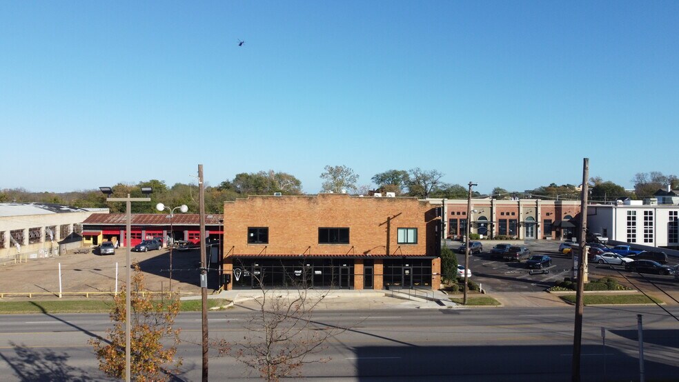 312 S Broadway Ave, Tyler, TX à louer - Photo principale – Image 1 sur 1