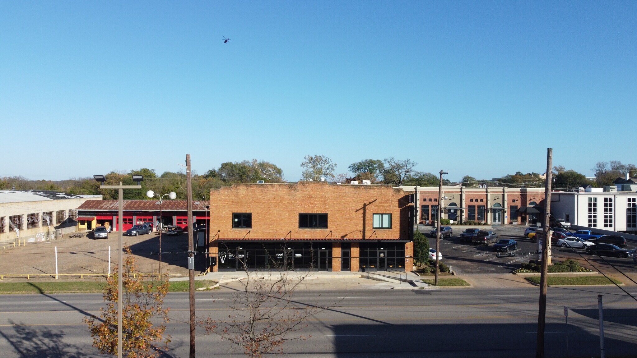 312 S Broadway Ave, Tyler, TX à louer Photo principale– Image 1 sur 2