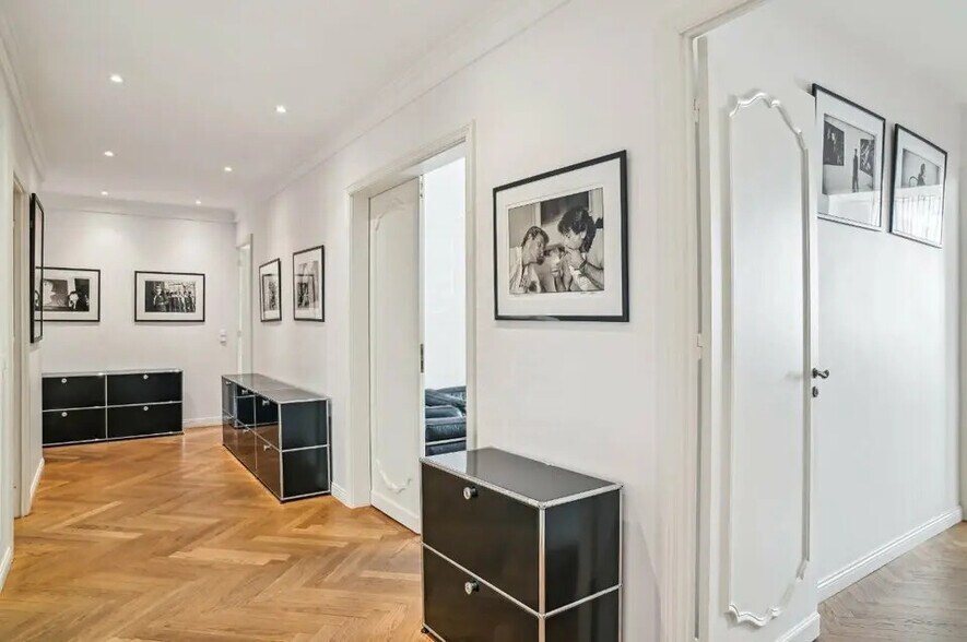 Bureau dans Paris à louer - Photo de l’immeuble – Image 1 sur 6