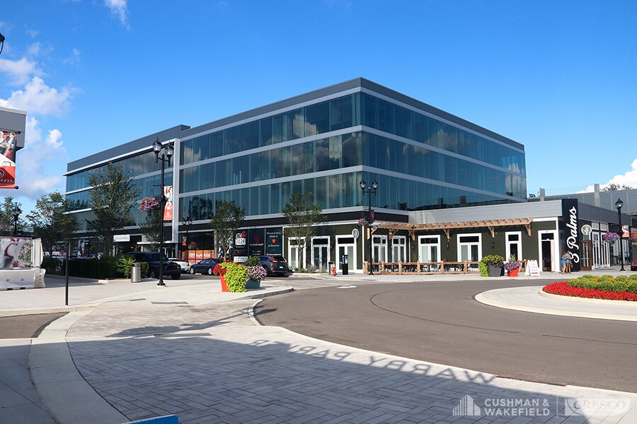 100 Park Ave, Orange Village, OH à louer Photo principale– Image 1 sur 6