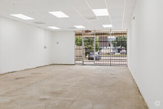 6003 Bellaire Blvd, Houston, TX à louer Photo intérieure– Image 1 sur 3