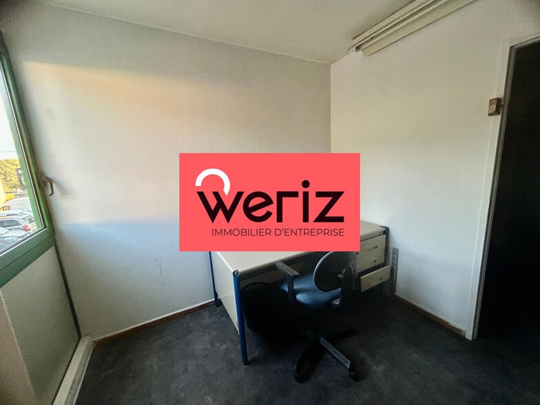 75 Chemin Des Valladets, Éguilles à louer - Photo de l’immeuble – Image 3 sur 4