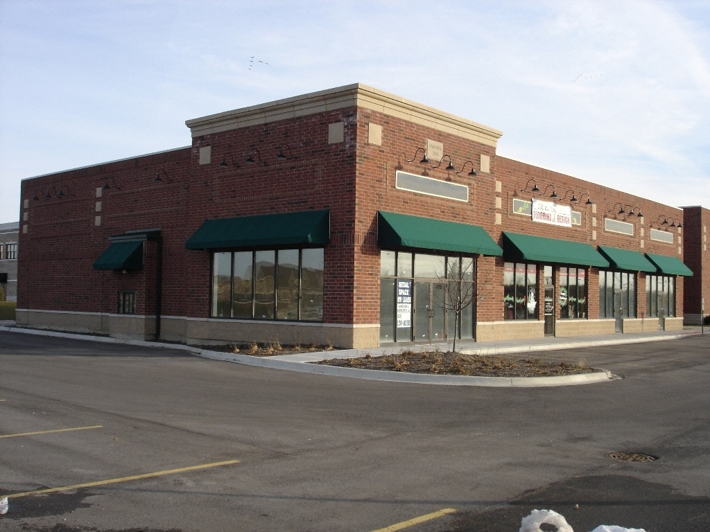 471-479 Briargate Dr, South Elgin, IL à vendre Photo principale– Image 1 sur 21