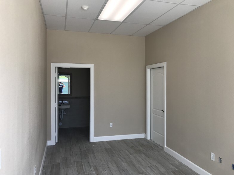 23410 Snook Ln, Tomball, TX à louer - Photo intérieure – Image 3 sur 8