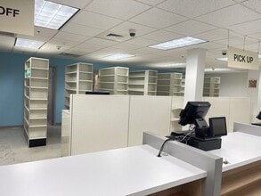 340 Wood Rd, Braintree, MA à louer Photo intérieure– Image 1 sur 8