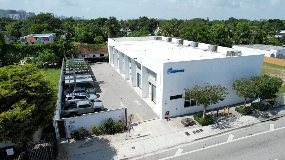 64 NW 54th St, Miami, FL à louer - Photo de l’immeuble – Image 1 sur 10