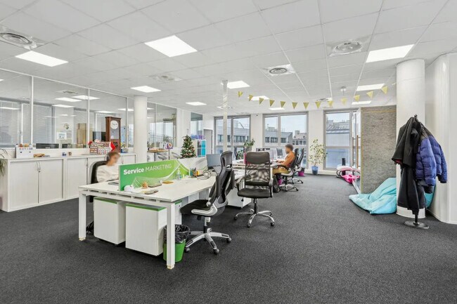 Plus de détails pour Bureau à louer