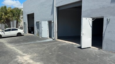 1300 Old Dixie Hwy, Lake Park, FL à louer - Vidéo sur l’annonce professionnelle
