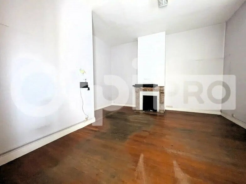 Local d'activités dans Soissons à vendre - Photo de l’immeuble – Image 3 sur 5