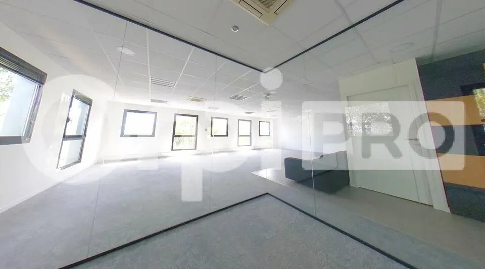 4 Rue Atlantis, Limoges à louer - Photo de l’immeuble – Image 1 sur 6