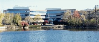 Plus de détails pour 6 Armstrong Rd, Shelton, CT - Bureau à louer