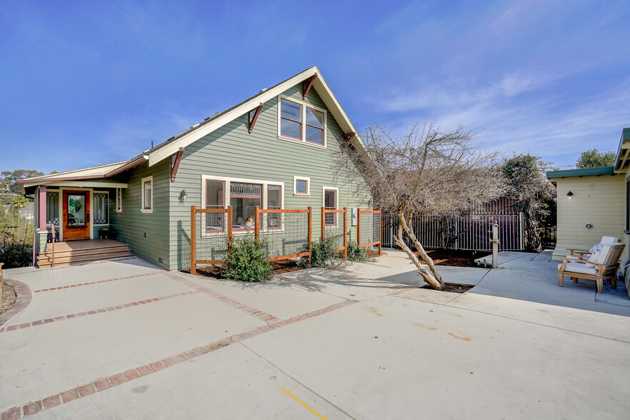 844 E Kensington Rd, Los Angeles, CA à vendre - Photo de l’immeuble – Image 2 sur 64