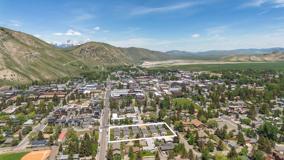 150 W Kelly Ave, Jackson, WY à vendre - Photo de l’immeuble – Image 3 sur 20