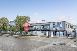 Plus de détails pour 5 McNicol Dr, Londres - Différents types d’espaces à louer
