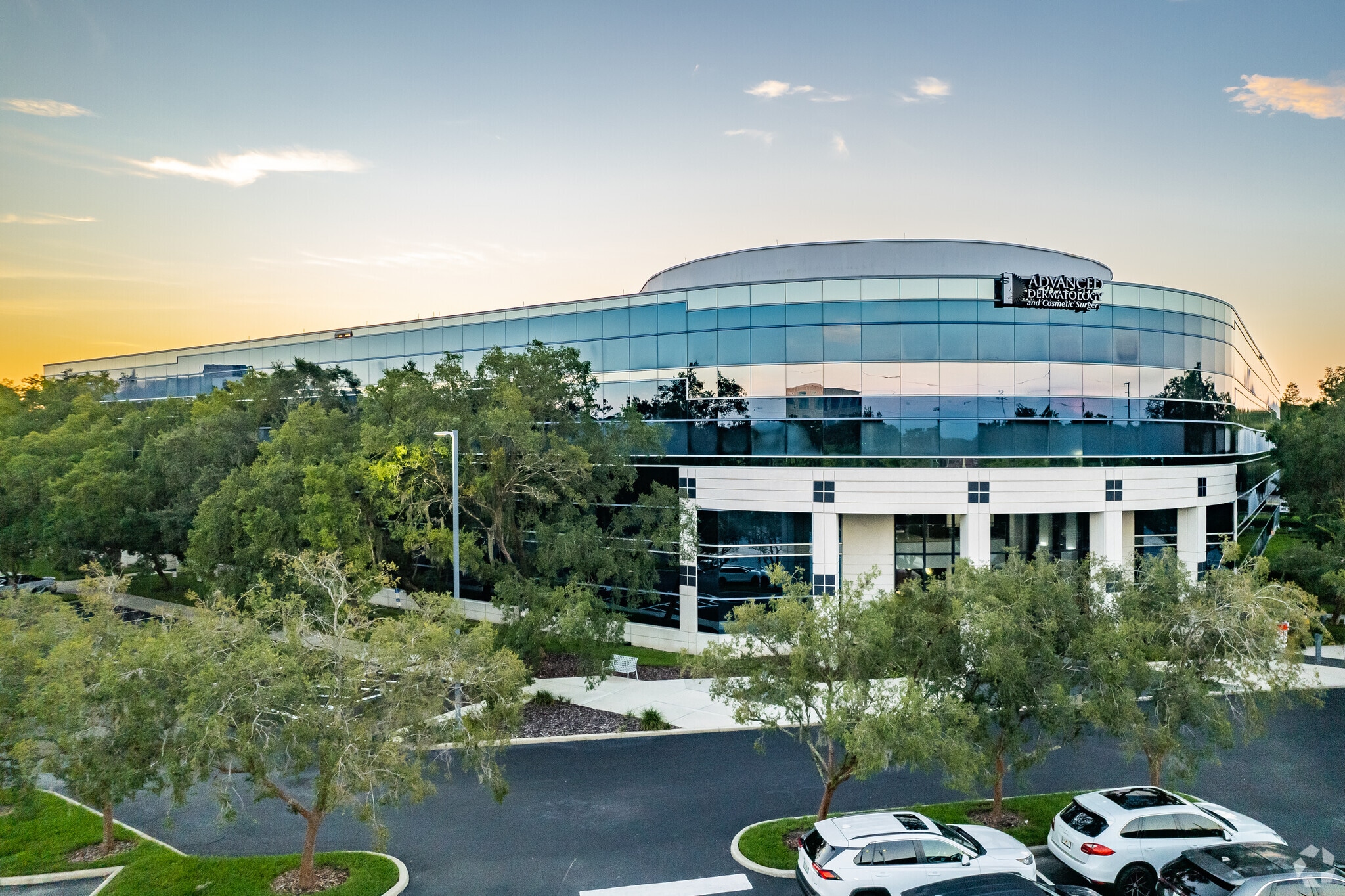 151 Southhall Ln, Maitland, FL à louer Photo principale– Image 1 sur 12