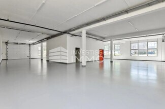 Plus de détails pour Bureau, Local d'activités à louer