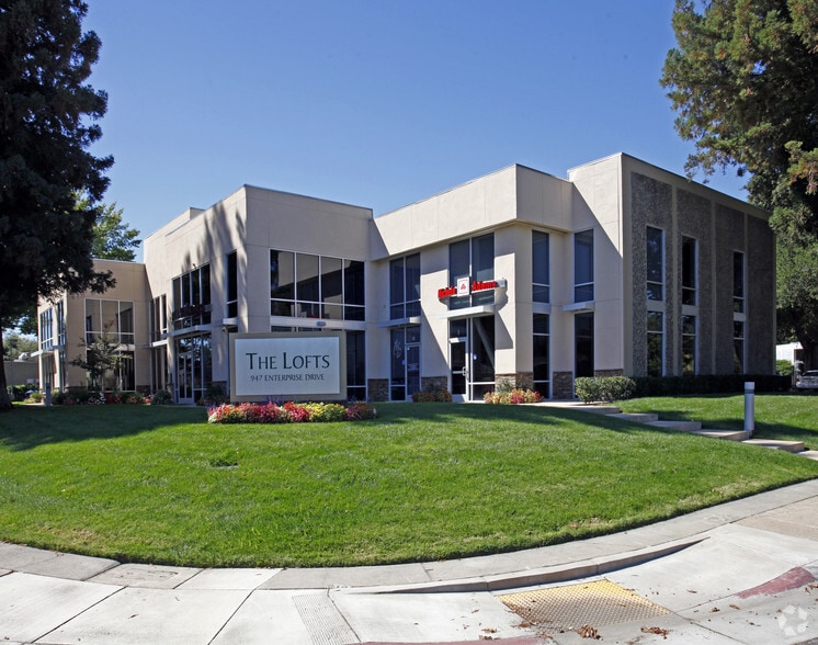 947 Enterprise Dr, Sacramento, CA à vendre - Photo de l’immeuble – Image 3 sur 11