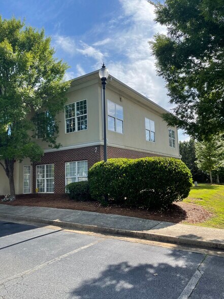 3745 Cherokee St, Kennesaw, GA à louer - Photo de l’immeuble – Image 3 sur 17