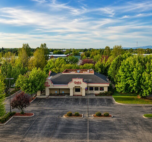12249 W Chinden Blvd, Boise, ID à vendre - Photo de l’immeuble – Image 3 sur 4