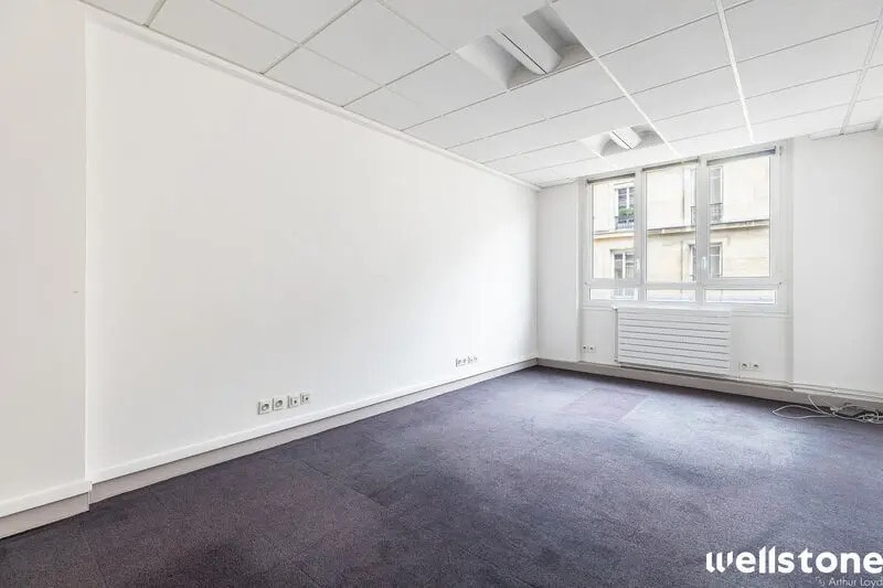 21 Rue D'Artois, Paris à louer - Photo de l’immeuble – Image 3 sur 13