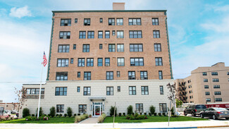 Plus de détails pour 200 Deal Lake Dr, Asbury Park, NJ - Logement à vendre