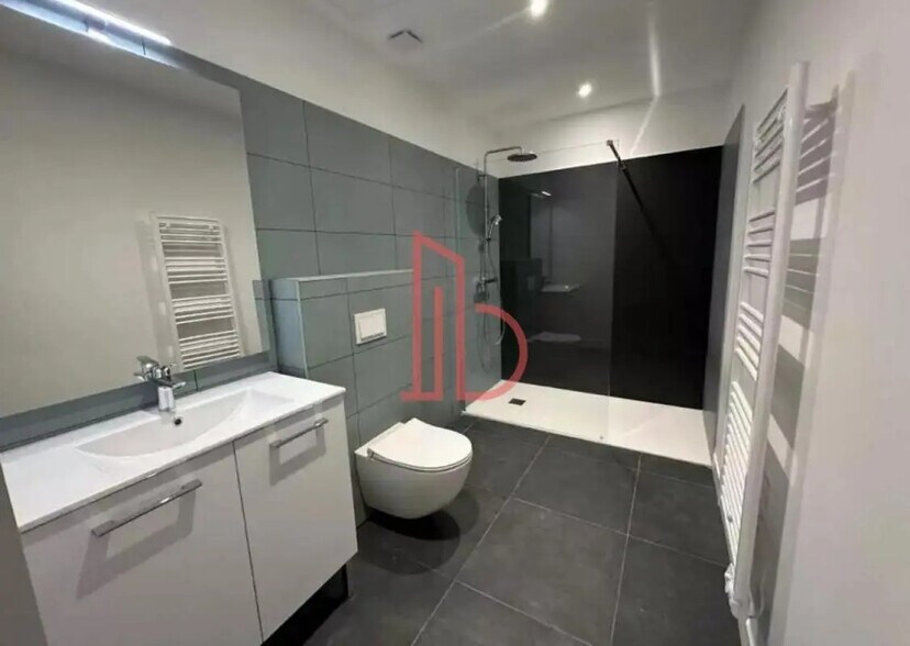 Bureau dans Bordeaux à louer - Photo intérieure – Image 2 sur 4