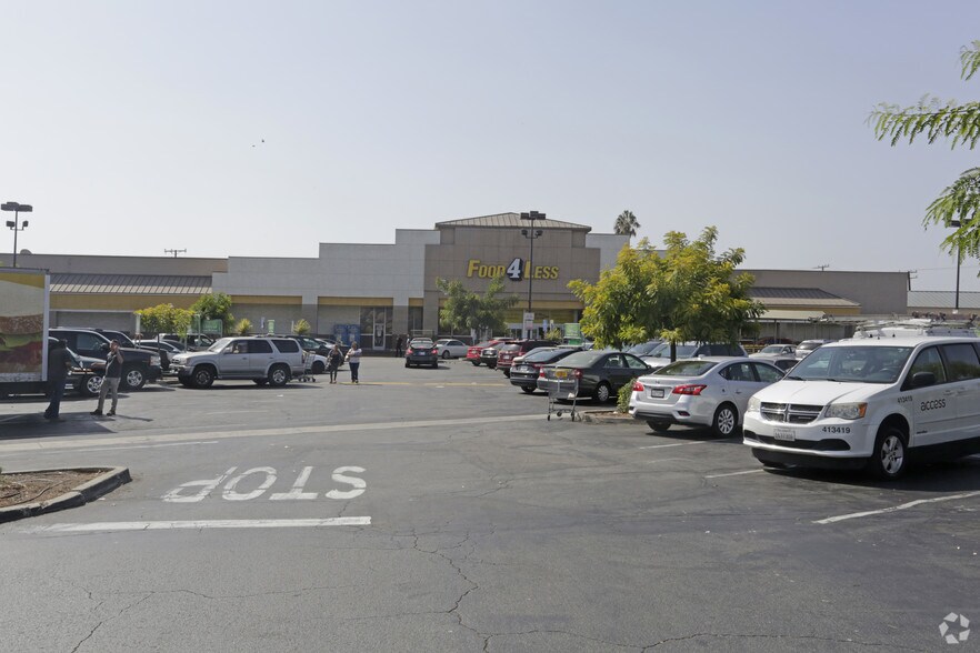 1600-1900 W Rosecrans Ave, Compton, CA à louer - Photo principale – Image 2 sur 12