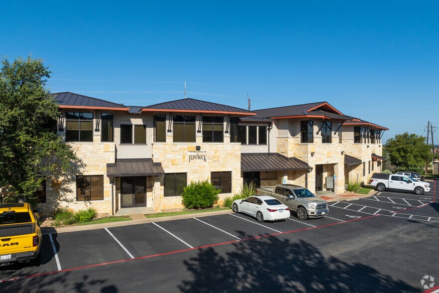 2802 Flintrock Trce, Austin, TX à louer - Photo de l’immeuble – Image 1 sur 41