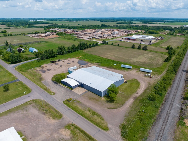 150 N 18th St, Barron, WI à vendre - Photo de l’immeuble – Image 3 sur 14