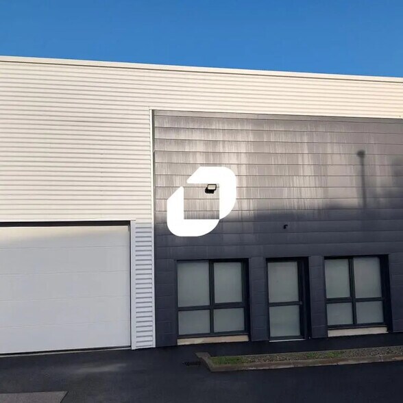 Local d’activités dans Thouaré-sur-Loire à louer - Photo de l’immeuble – Image 2 sur 6