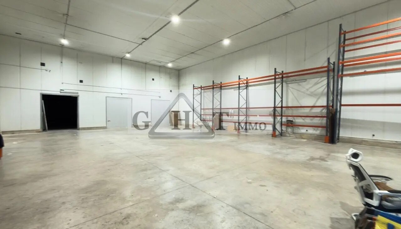 Bureau dans Crégy-lès-Meaux à louer Photo intérieure– Image 1 sur 16