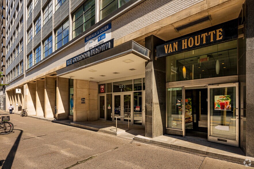 390-400 Boul De Maisonneuve O, Montréal, QC à louer - Photo de l’immeuble – Image 3 sur 4