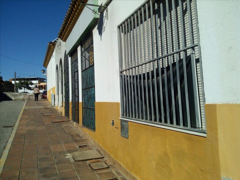 Calle San Juan, Mairena del Aljarafe, Sevilla à vendre - Photo de l’immeuble – Image 2 sur 2