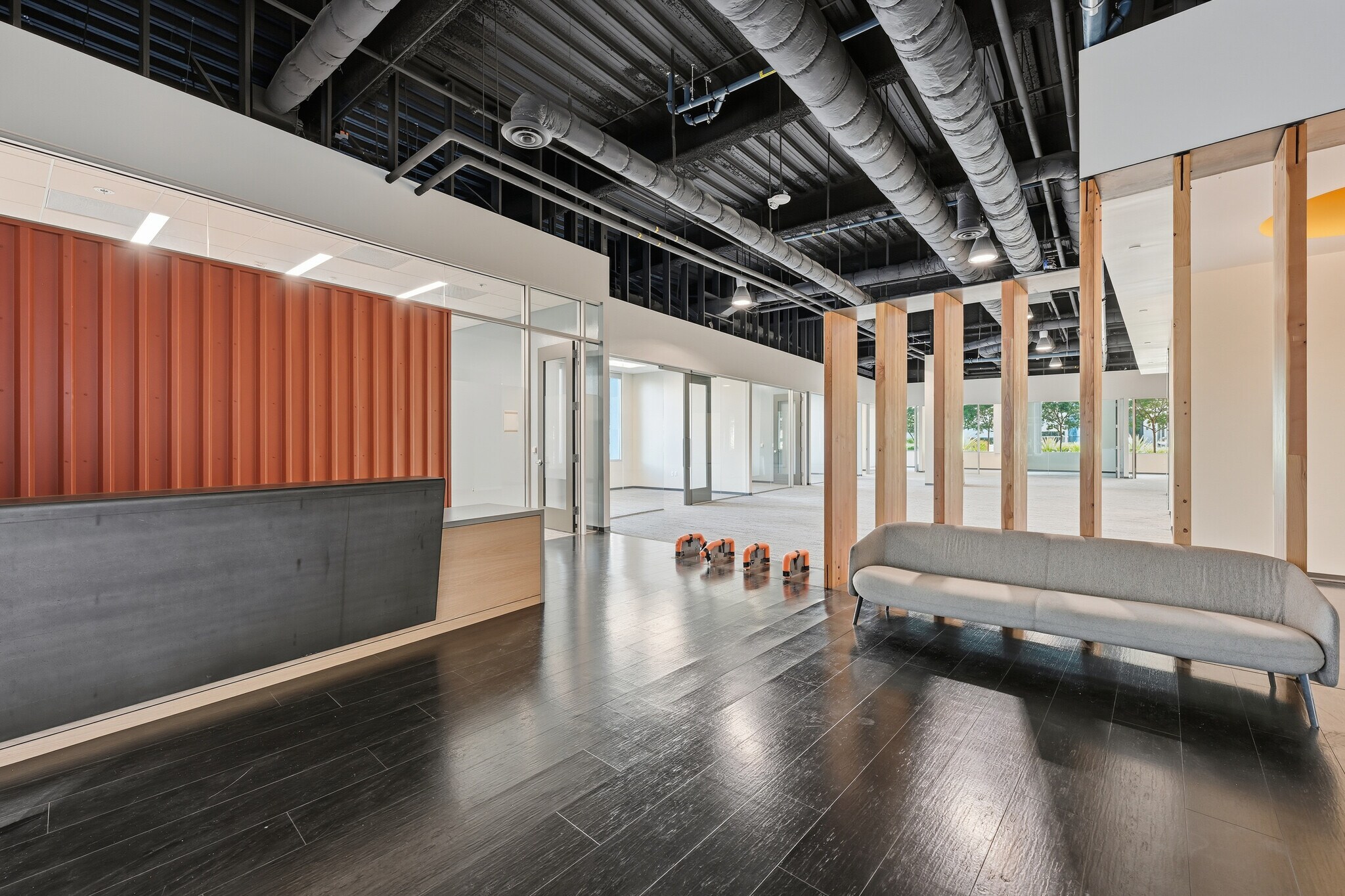 9276 Scranton Rd, San Diego, CA à louer Photo intérieure– Image 1 sur 6