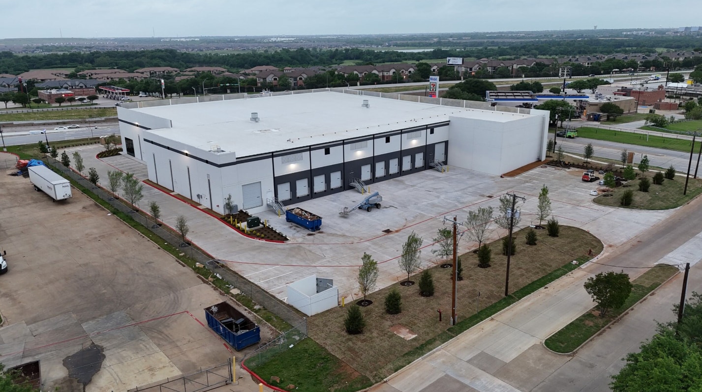 2322 N State Highway 360, Grand Prairie, TX à vendre Photo principale– Image 1 sur 5