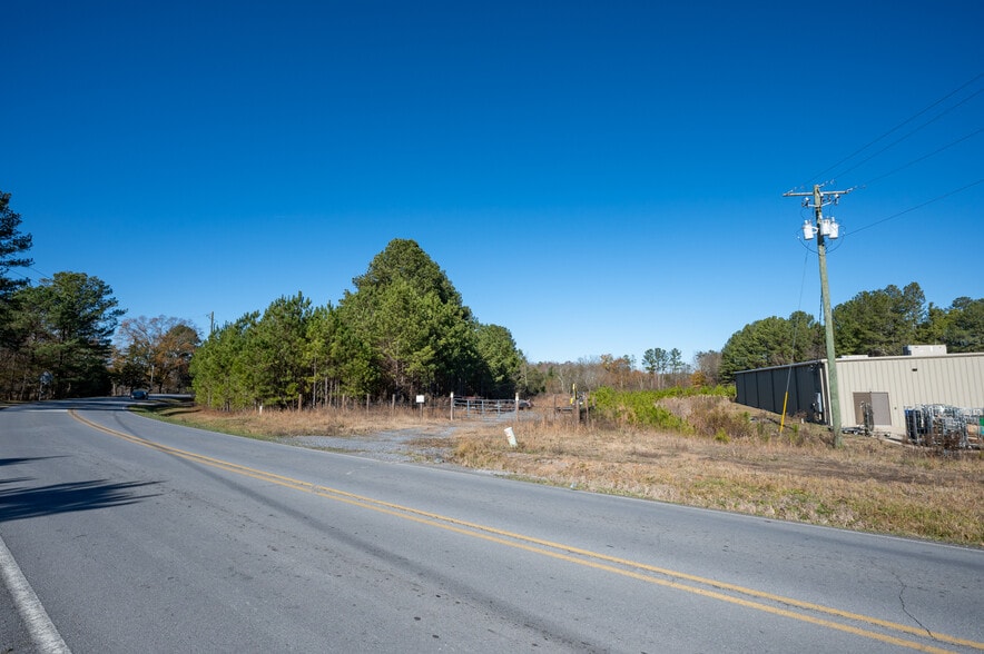 61 Brown Bridge Rd, Chatsworth, GA à vendre - Photo principale – Image 1 sur 14