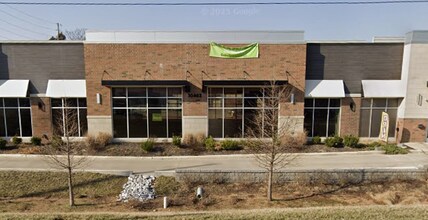 10463 Manchester Rd, Kirkwood, MO à louer Photo de l’immeuble– Image 2 sur 13