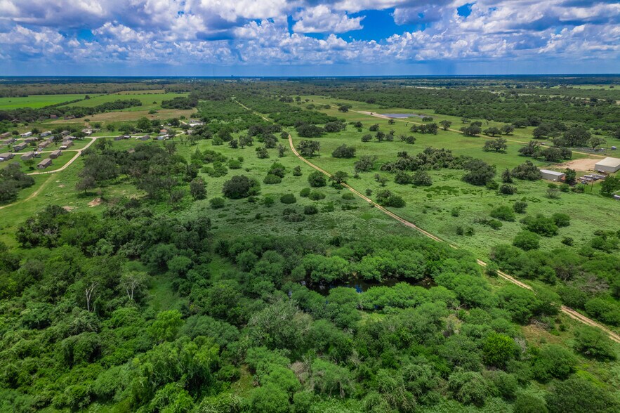 6753 U.S. 87 Hwy, Victoria, TX à vendre - Photo de l’immeuble – Image 3 sur 15