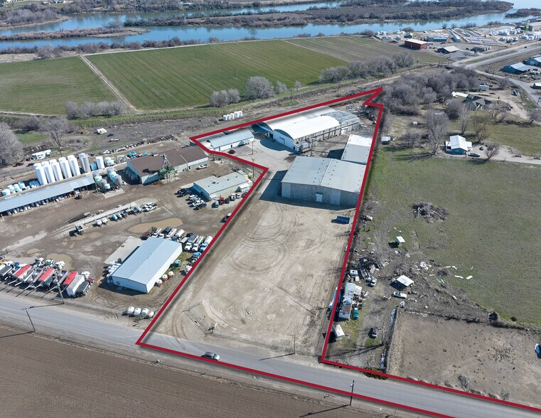 3656 Industrial Rd, Homedale, ID à vendre - Photo de l’immeuble – Image 1 sur 8